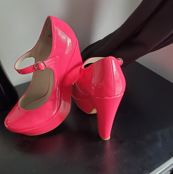 *GENTLY WORN* Ladies Chunky Platform Heel - Picture 3 of 5